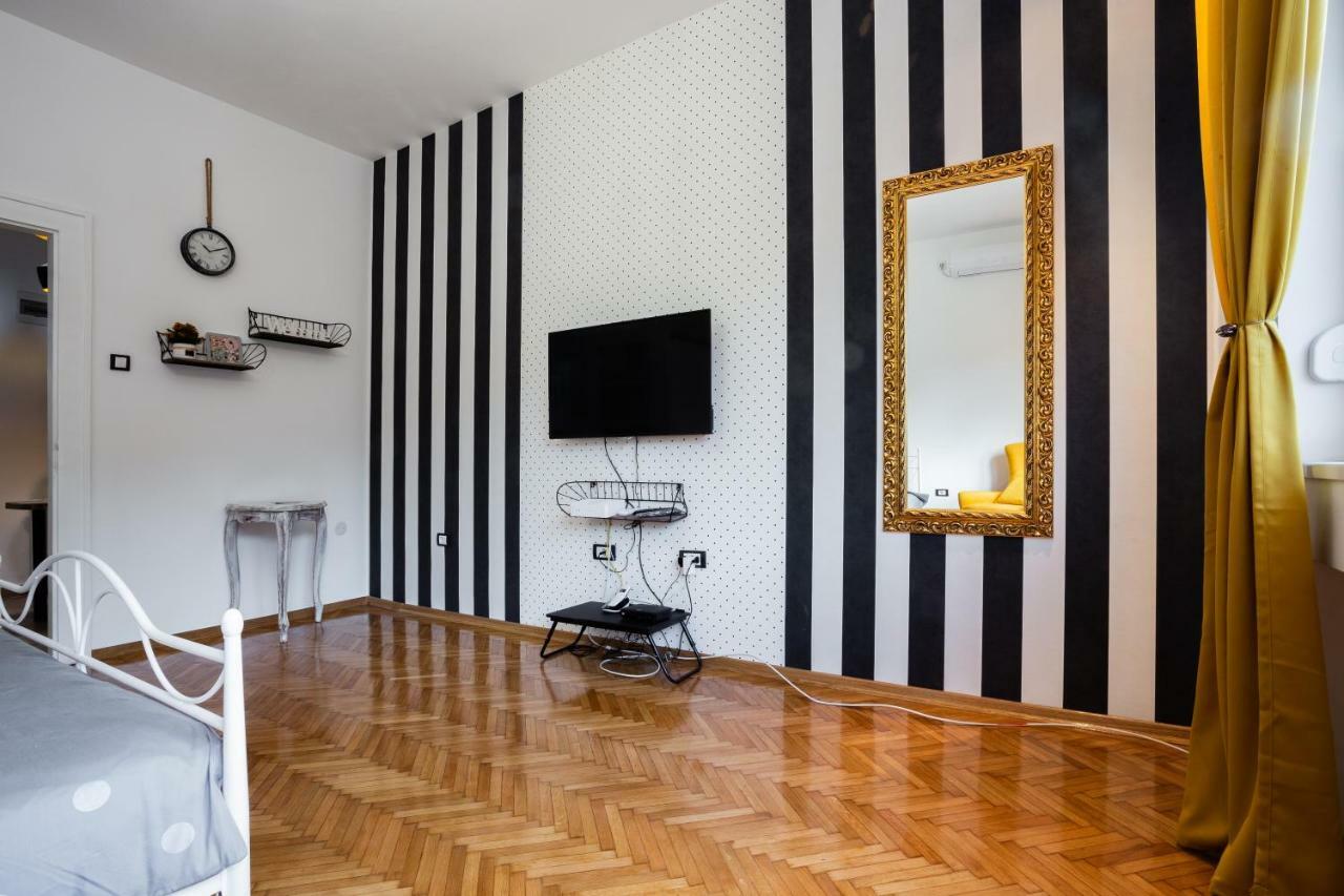 Apartment Korzo Novi Sad Exteriör bild